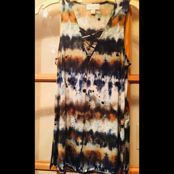 Adorable Lycra blend sexy tank - Picture 3 of 3